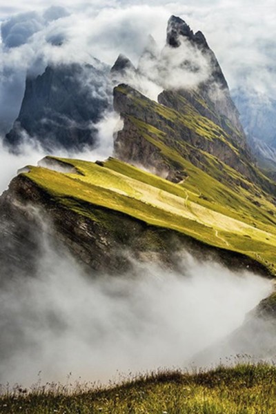 2 Years in the Dolomiti<p>(Germany)<p>BEST AERIAL CINEMATOGRAPHY<p>Bashir Abu Shakra